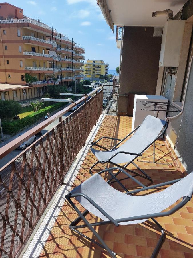 Casa Laura Apartment Ventimiglia Exterior photo